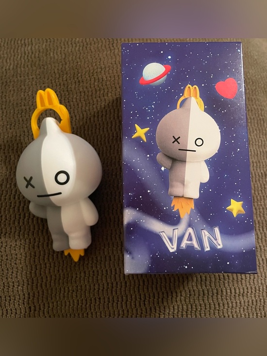 Bts Other - McDonald's BT21 2026 BTS Happy Meal Toy - Van Keychain